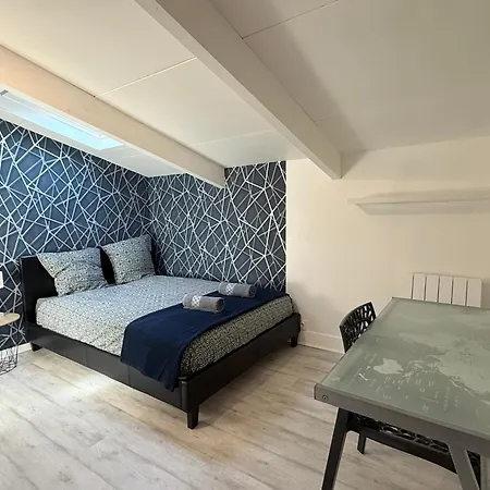 Coeur Historique, Vieux-port, 8 Pers, Wifi Apartman